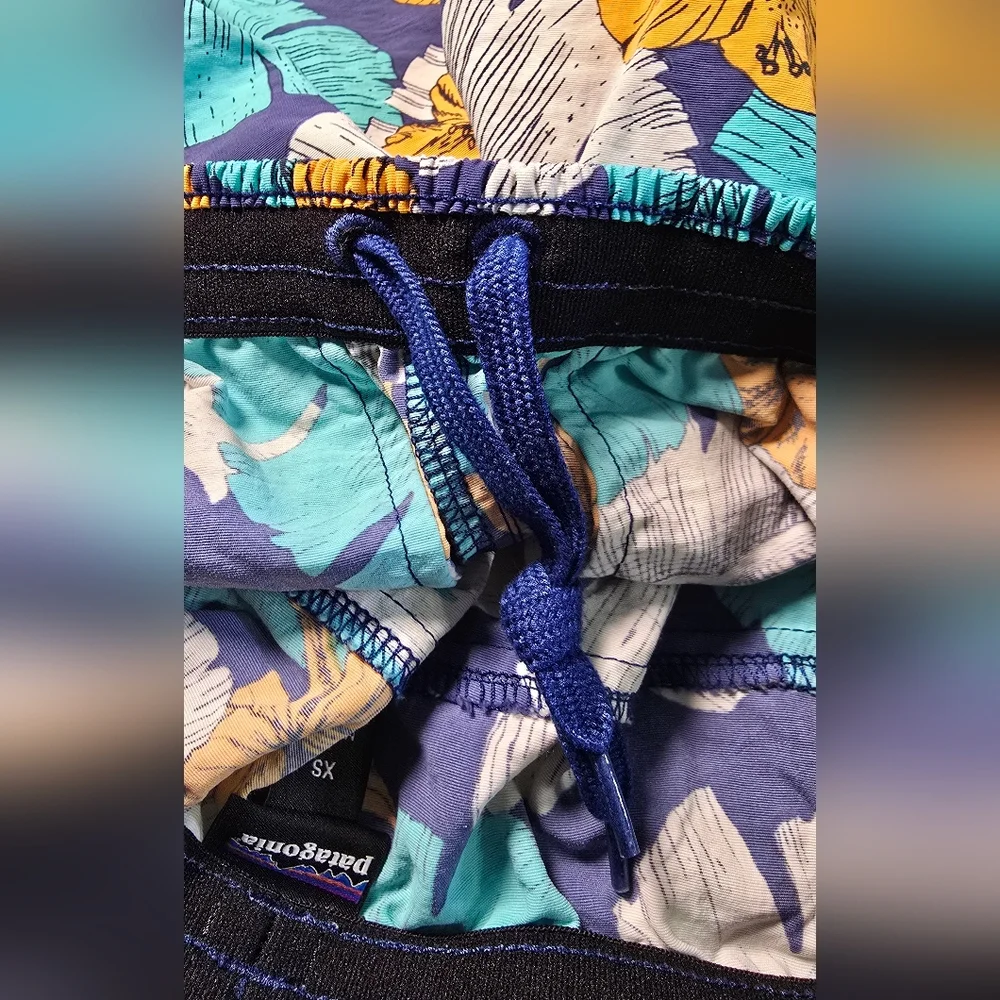 Patagonia Women's Floral Shorts‎ Size XS
